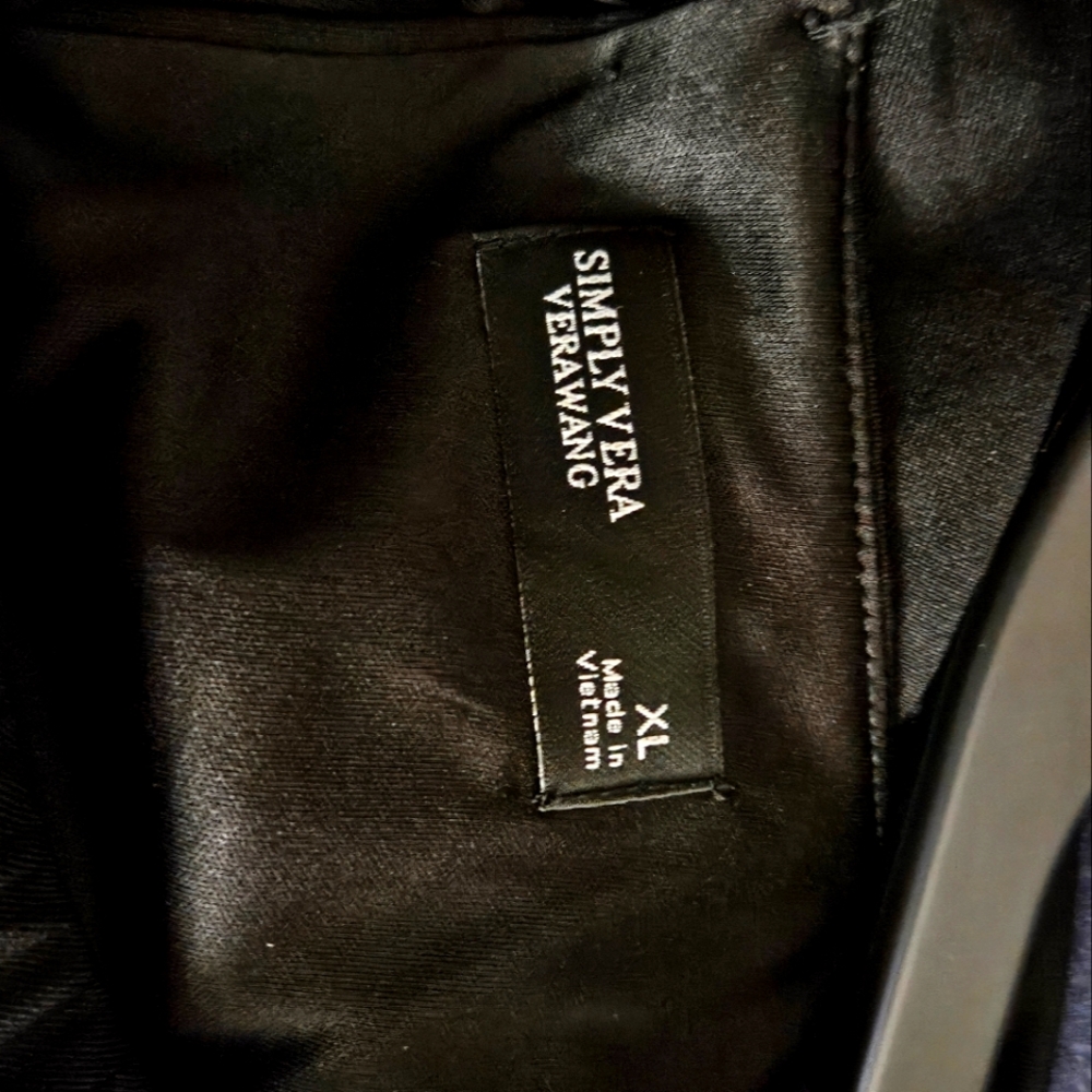 Simply Vera Vera Wang Black Garment